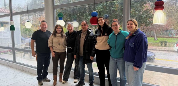 Πρωτότυπα φωτιστικά σώματα στην αίθουσα πορτρέτων