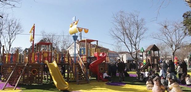 Nέα παιδική χαρά στη Γιάννουλη Λάρισας 