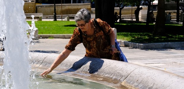Οι γυναίκες πιο ευάλωτες στη ζέστη