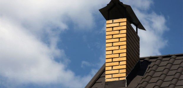 Τζάκια και ξυλόσομπες πνίγουν τη Λάρισα