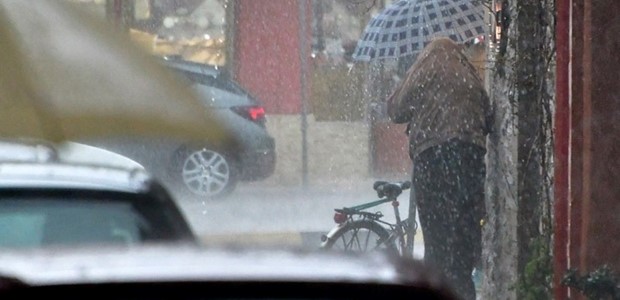 Ισχυρές βροχές, καταιγίδες και πολύ ενισχυμένοι άνεμοι