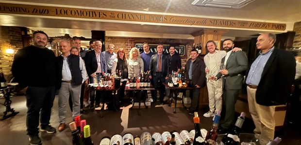 Η Περιφέρεια Θεσσαλίας παρουσίασε τα κρασιά της