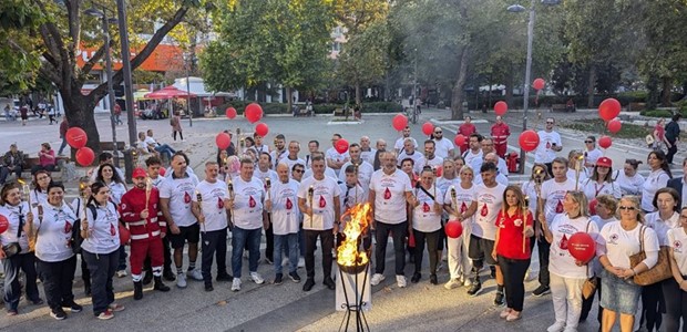 Λαμπαδηδρομία εθελοντών αιμοδοτών στη Λάρισα
