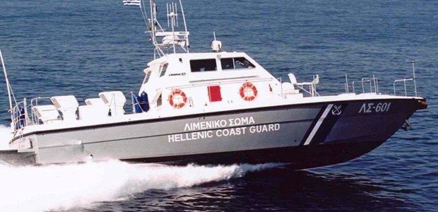 Διάσωση 61χρονου μετά τη βύθιση σκάφους στο Λιτόχωρο