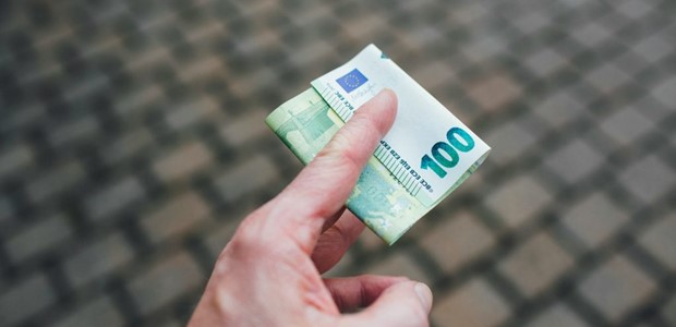 Αιτήσεις για 250 θέσεις εργασίας με μισθό 748 ευρώ