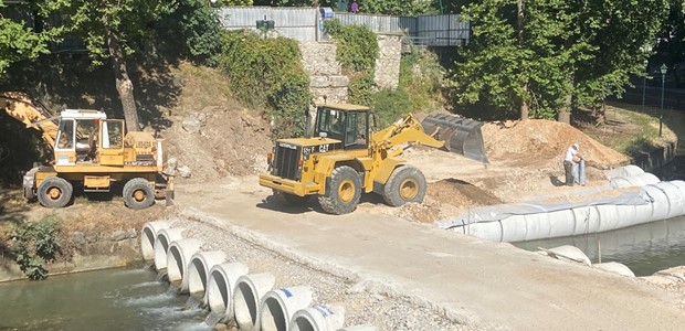 Προχωρούν οι εργασίες για τη νέα γέφυρα Μαρούγκαινας