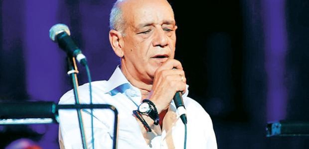 Σαν σήμερα σίγησε η φωνή του Δημήτρη Μητροπάνου