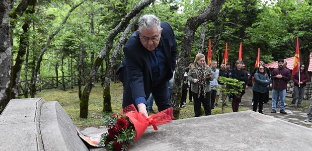 Κουτσούμπας: “Οι ζευγάδες φεύγουν, μα η σπορά μένει…”