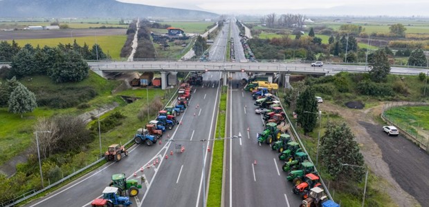 Eκλεισε η αερογέφυρα στο κόμβο Νίκαιας 
