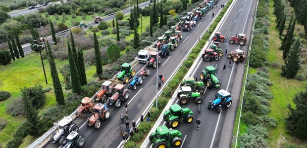 160 εκ. ευρώ στους αγρότες για να ανοίξουν οι δρόμοι
