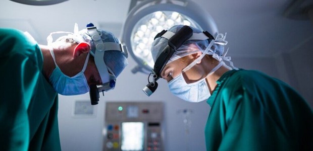 60χρονη δώρισε το ένα νεφρό της στον γιο της