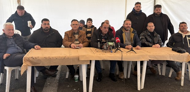 “Θα είμαστε εδώ και μετά τις γιορτές”