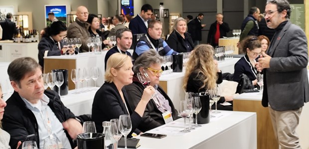 Στη διεθνή έκθεση Wine Paris και Vinexpo στο Παρίσι