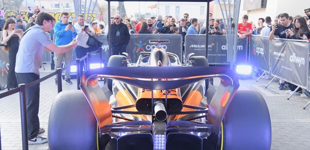Το μονοθέσιο της McLaren Formula 1 Team στη Λάρισα