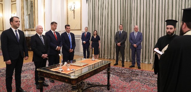 Ορκίστηκαν τα νέα μέλη της κυβέρνησης