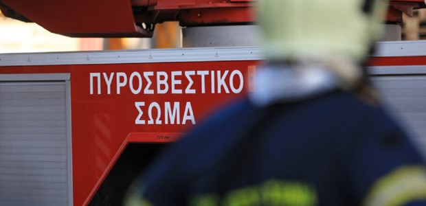 Φωτιά σε τουριστικό λεωφορείο στην περιοχή της Μπάρας