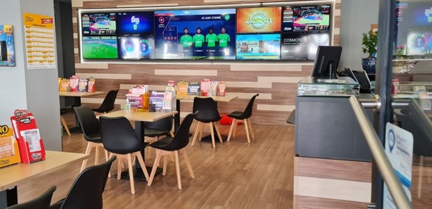 Δύο κουκουλοφόροι λήστεψαν πρακτορείο ΟΠΑΠ 