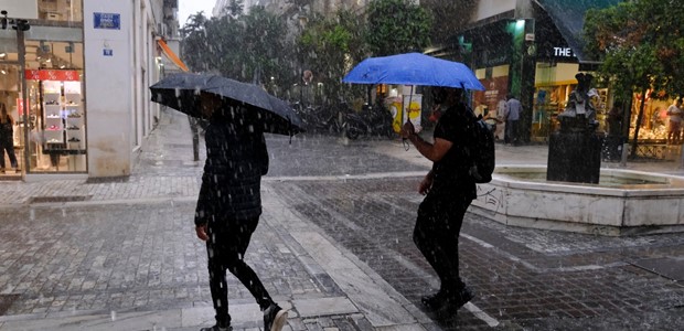 Ισχυρές βροχές και καταιγίδες την Κυριακή