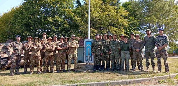 Σπουδαστές της ΣΜΥ στη Γαλλία για κοινή εκπαίδευση
