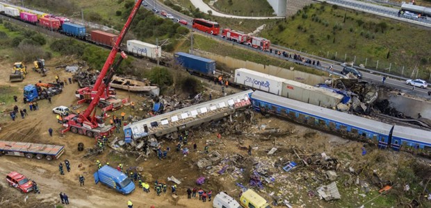 Τέμπη: Τι δείχνουν τα βουλεύματα για τις εκταφές