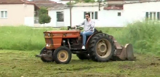Δήμαρχος και αντιδήμαρχοι εκτελούν και χρέη κηπουρών 