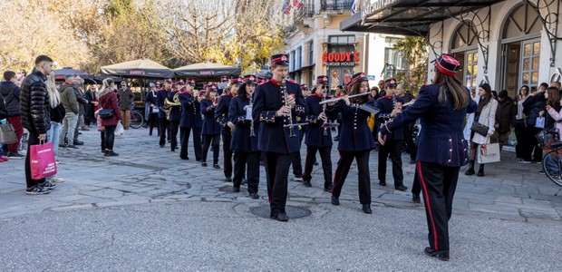 Χαρούμενες γιορτές για χιλιάδες τρικαλινούς και επισκέπτες