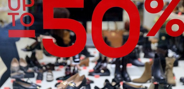 Σε εορταστικούς ρυθμούς η Λάρισα