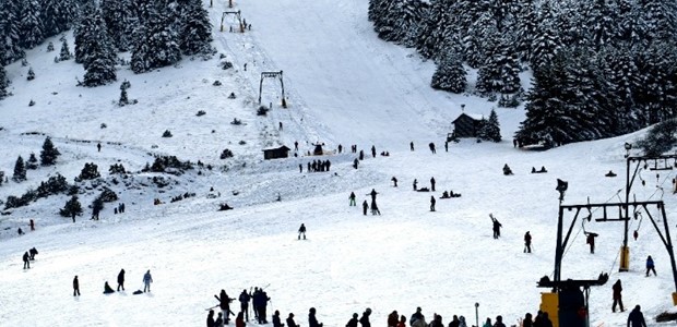 Ρεκόρ επισκεπτών στα χιονοδρομικά κέντρα 