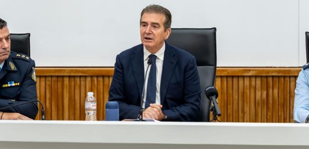 Δρακόντεια μέτρα Χρυσοχοΐδη για την οπλοκατοχή