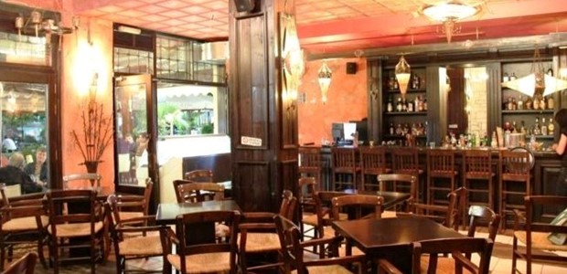 Πωλείται κεντρική επιχείρηση 