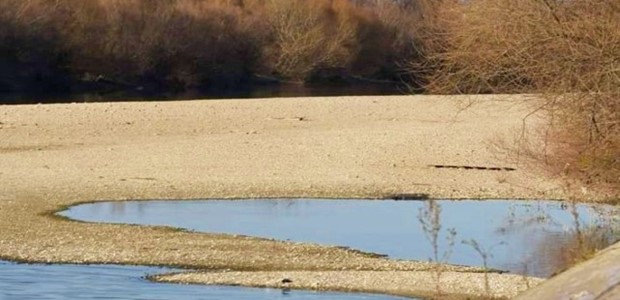 Μειώθηκε σημαντικά η στάθμη του Πηνειού ποταμού