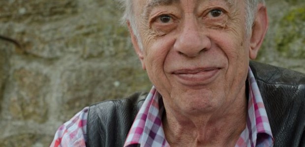 Πέθανε ο σπουδαίος συγγραφέας Bασίλης Αλεξάκης 