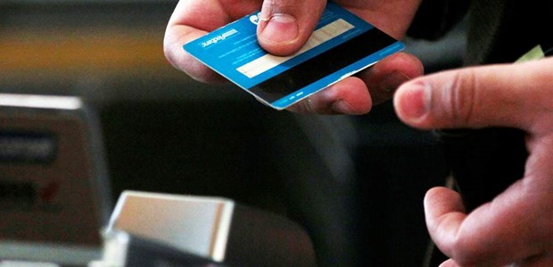 Χάκερ έκλεψαν στοιχεία πιστωτικών καρτών