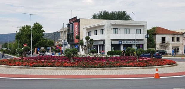 Εγκαινιάστηκε ο κόμβος στη συμβολή Αθηνών και Λαρίσης