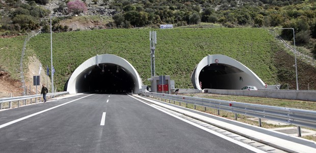 Κλειστές από σήμερα οι σήραγγες στα Τέμπη