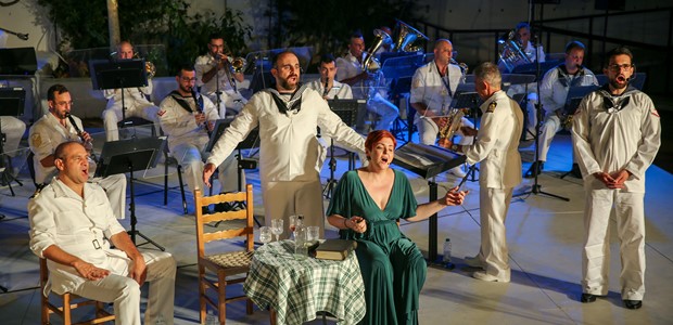 Η περίφημη Μπάντα του Πολεμικού Ναυτικού στο Βόλο 