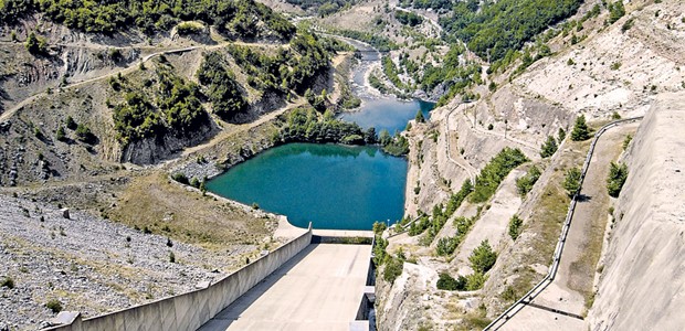 Σκρέκας: "Αποφασισμένοι να λειτουργήσει το υδροηλεκτρικό" 