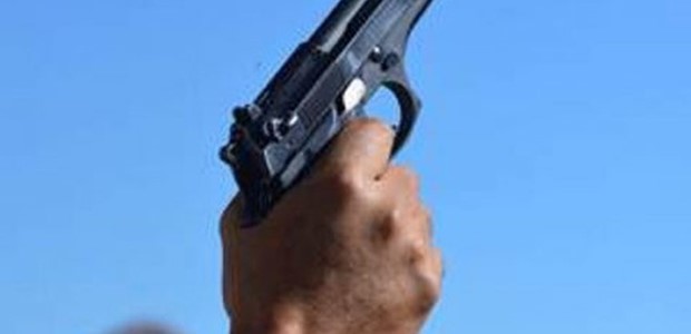 Έντονη μουσική και πυροβολισμοί στη γέφυρα του Κραυσίδωνα