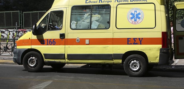 Οκτώ τραυματίες σε τροχαίο έξω από τη Λάρισα 