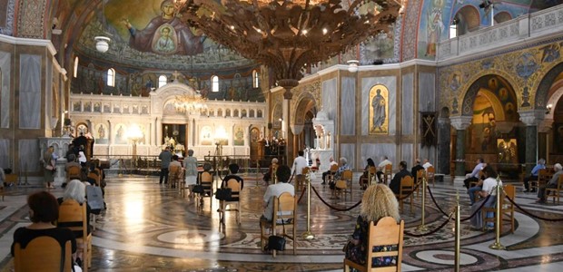 Διπλές Ακολουθίες στους ναούς την Μ.Εβδομάδα 