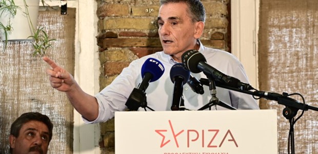 Ο Ευκλείδης Τσακαλώτος ανακοίνωσε την υποψηφιότητά του