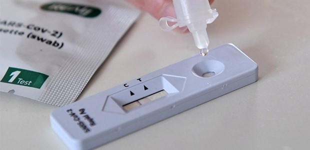 Εως τη Δευτέρα η διάθεση σε μαθητές και εκπαιδευτικούς