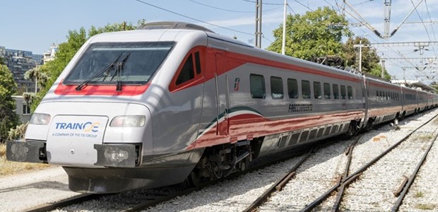 Πέντε γρήγορα τρένα φέρνουν οι Ιταλοί