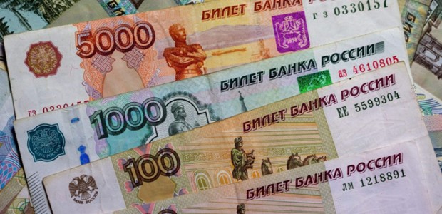 Σε ρούβλια θα πληρώνει το εξωτερικό χρέος της η Ρωσία