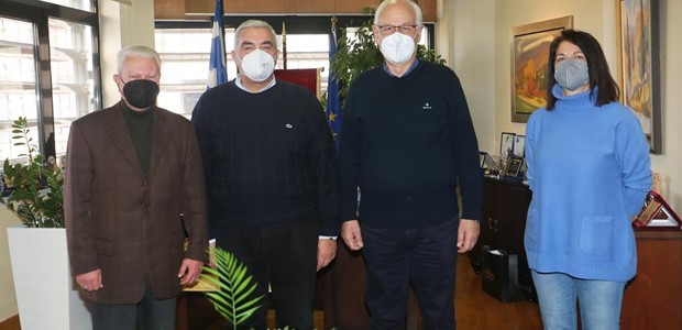 Νέος φωτισμός LED στο κλειστό γυμναστήριο του 1ου Γυμνασίου