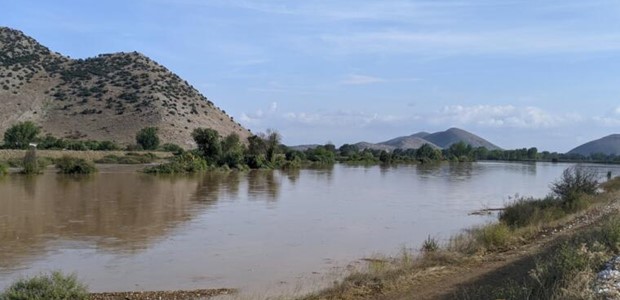 Υπερχείλισε ο Πηνειός και ο Ενιπέας σε Κεραμίδι - Φαρκαδόνα 