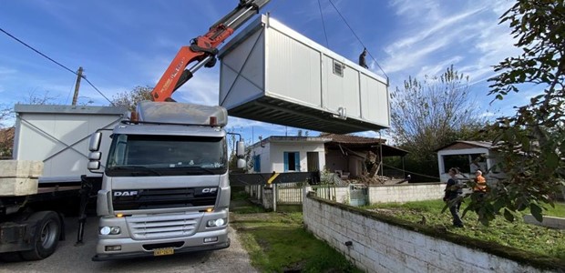 Στα Μ. Καλύβια οι πρώτοι οικίσκοι για τους πλημμυροπαθείς