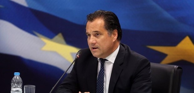 «Κουράστηκα! Δεν θέλεις να εμβολιαστείς; Μη σώσεις!» [βίντεο]