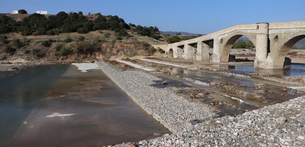 Στην τοξωτή γέφυρα Σαρακίνας ο Κώστας Αγοραστός 