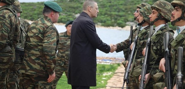 Επίσκεψη Στεφανή στην 111 ΠΜ